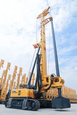 徐工再創輝煌 12款產品榮膺“金手指”與“TOP50”大獎，彰顯工程機械領軍實力